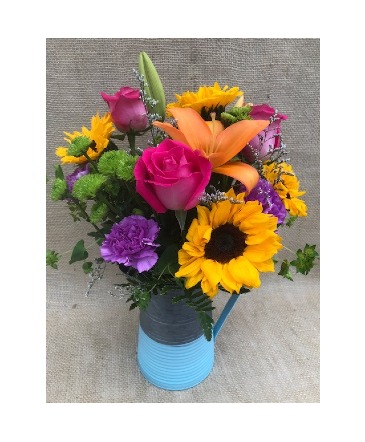 Bright Country Kitchen Fresh Vase Arrangement in Coleman, WI | COLEMAN FLORAL & GREENHOUSES