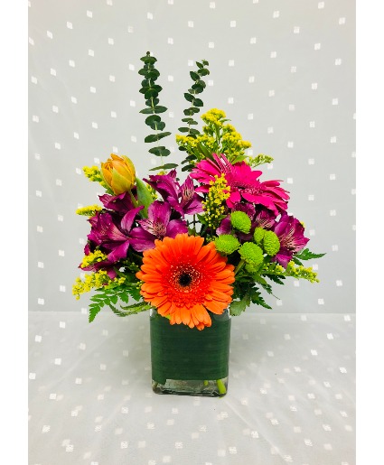 Bright Cube Fresh Arrangement