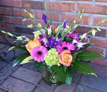 Bright Delight low vase
