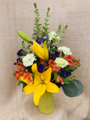 Bright Gardens Fresh Vase Arrangement in Coleman, WI | COLEMAN FLORAL & GREENHOUSES Bright Gardens Fresh Vase Arrangement in Coleman, WI | COLEMAN FLORAL & GREENHOUSES