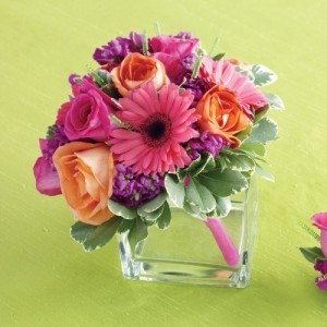 BRIGHT & HOT MIX HANDHELD BOUQUET