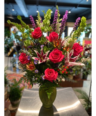 Bright & Lively Spring Design in South Milwaukee, WI | PARKWAY FLORAL INC.