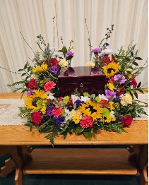 Bright Urn Wreath (282) 