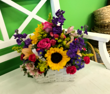 Brilliant Blossoms Basket in Gibsonton, FL | Oops a Daisy LLC
