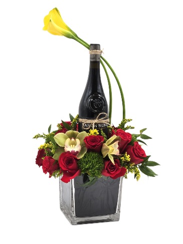 Brindis de Amor  Item #127 Christmas arrangement in San Juan, PR | ELIKONIA FLOWERS
