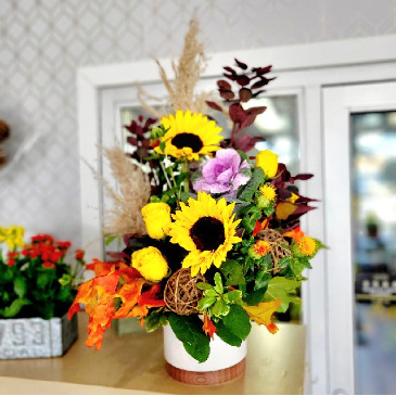 Brush With Fall Floral Arrangement in Warman, SK | QUINN & KIM'S FLOWERS