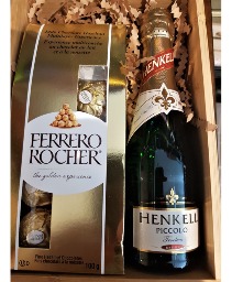 200 ML BUBBLY AND CHOCOLATES. A mini gift for one or two