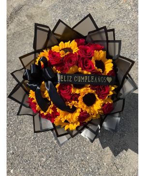 Buchon- Sunflowers & Roses 