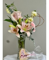 Bud Vase and Lemon Sugar Cookie Limited Edition in Moscow, Idaho | LAVENDER & THYME