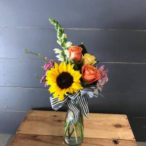 Bud Vase Arrangement 