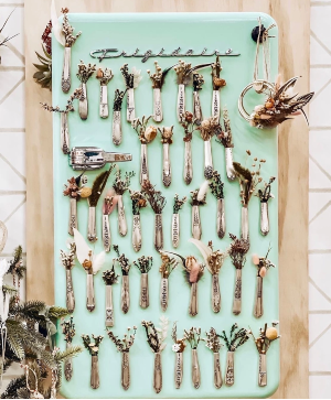 Bud Vase Magnets 
