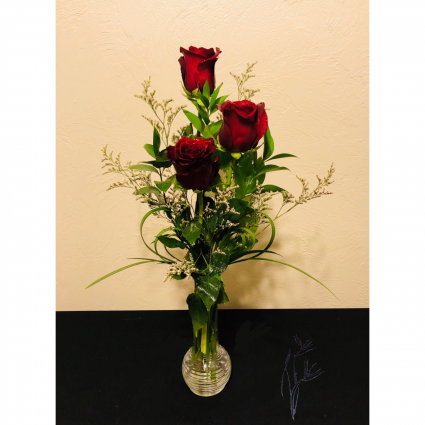 Classic Budvase Rose Arrangement