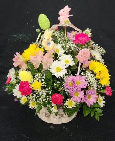 Fun Time Spring FHF-E721 Fresh Floral Easter Arrangement