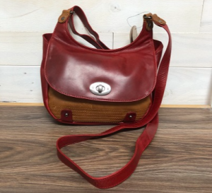 CL1752 Leather burgundy cross body handbag