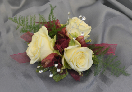 BURGUNDY TRIO CORSAGE IN STORE PICK UP ONLY WRIST CORSAGE