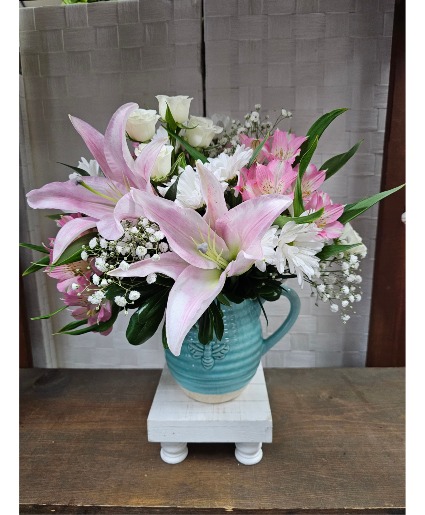 Busy Bee Mom Flower Arrangement