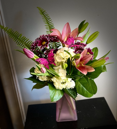 butterfly kisses Vase Arrangement