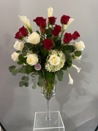 C62020 Floral arrangement
