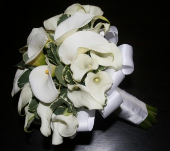 calla lily bridal bouquet