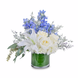 Calm and Cool Centerpiece in Burnt Hills, NY | THE COUNTRY FLORIST Calm and Cool Centerpiece in Burnt Hills, NY | THE COUNTRY FLORIST
