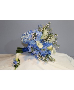 Calm Waters Prom Flowers