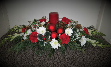 Candle Light Christmas Fresh Winter Greens Candle Centerpiece