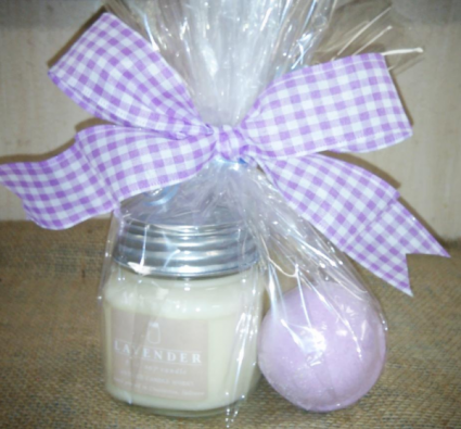 Candle With Bath Bomb & Soap Gift Set