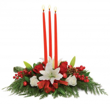 CANDLELIGHT CENTERPIECE Christmas Centerpiece