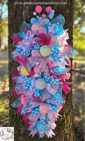 Candy Land  Silk Christmas Door Swag