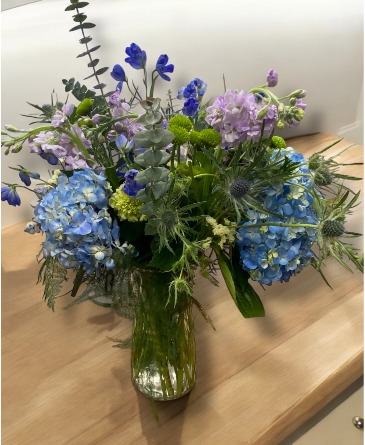 Cape Cod Getaway  SCF Original - Designed By Kim in Southbury, CT | SOUTHBURY COUNTRY FLORIST