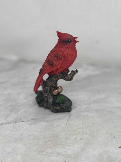 CARDINAL  FIGURINE 