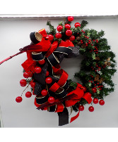Cardinal Noir Elegance Wreath