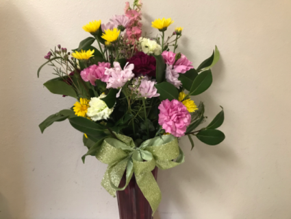Carnation & Daisy Flowers Sympathy Arrangement