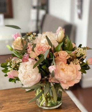 CARNIVAL CRUSH VASE