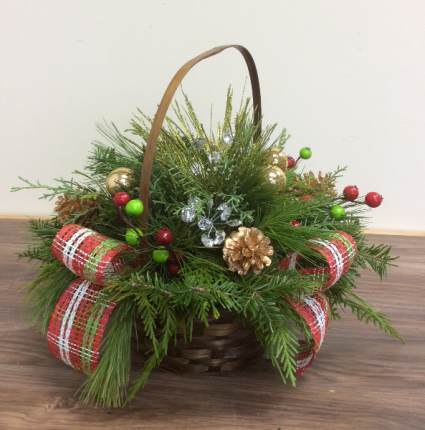 Cedar Basket Outdoor Christmas Arrangement 