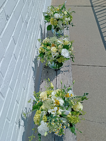 Celebrate Collection Designer's Choice in Glastonbury, CT | THE FLOWER DISTRICT