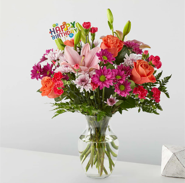 Celebration Burst Bouquet  in Chehalis, WA | BENNY'S FLORIST & GREENHOUSE
