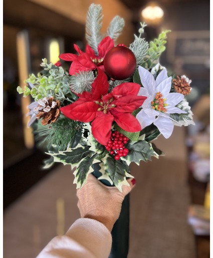 Cemetery Christmas side vase 