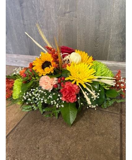 CENTER OF ATTENTION CENTERPIECE