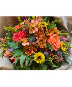 CENTER OF ATTENTION Large Centerpiece Low Tray