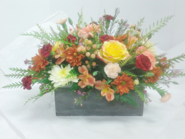 Centre of Attention  in Tottenham, ON | TOTTENHAM FLOWERS & GIFTS