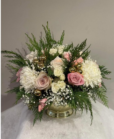 Pops of Champaign gold bowl  in Stony Brook, NY | Village Florist And Events