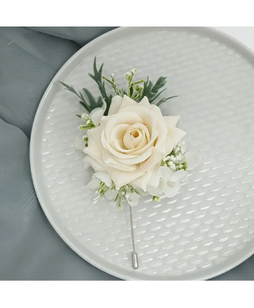 Champagne Rose  Boutonniere in Newmarket, ON | FLOWERS 'N THINGS FLOWER & GIFT SHOP