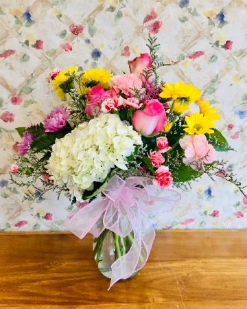 chantilly vase Arrangement