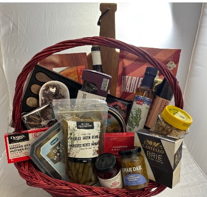 Charcuterie Gourmet Basket 