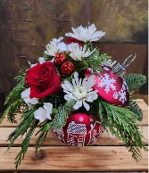 Cheer in the Air Ornament Arrangement