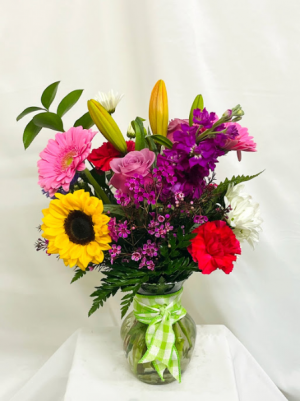 Cheerful Birthday Wishes Floral Arrangement 
