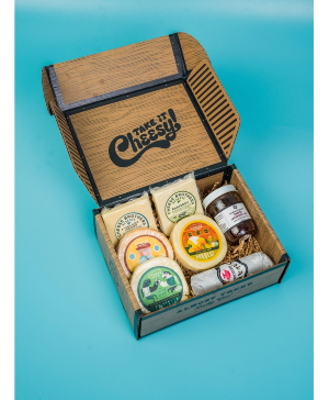 Cheese Brothers Wisconsin Charcuterie Gift Box