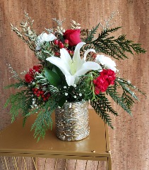 CHIC CHRISTMAS CHRISTMAS ARRANGEMENT