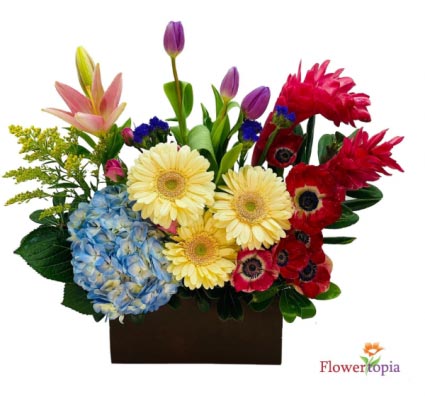 Chic Love Bouquet Flower Arrangement